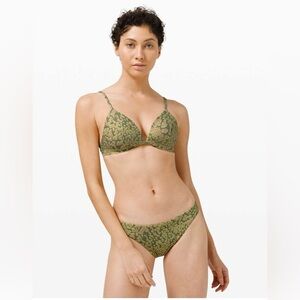 Lululemon Waterside Swim Top *A/B Cups in Wild Haven Multi